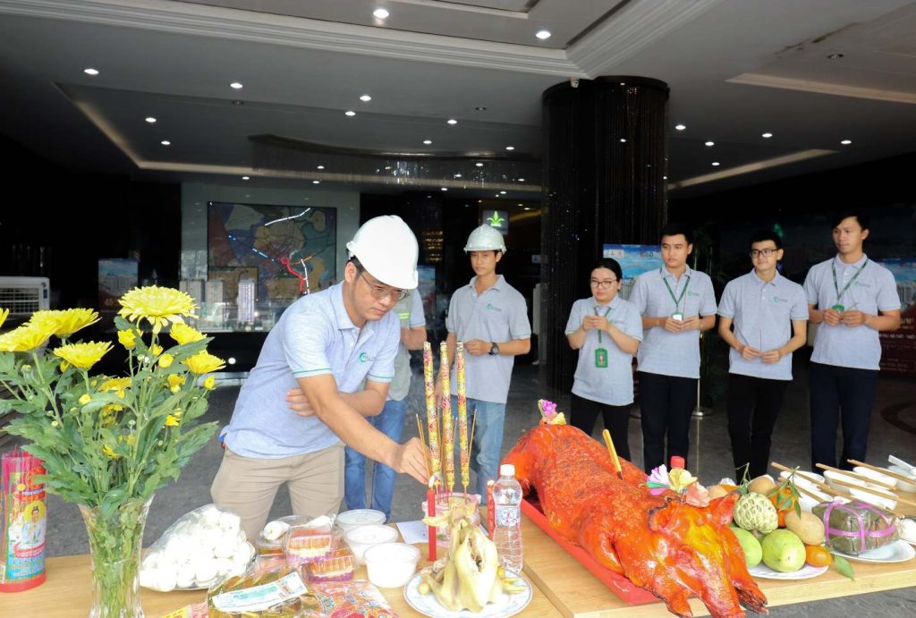 Giám sát thi công dâng hương Tổ nghiệp